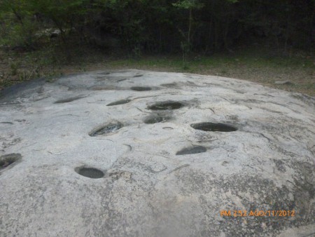como podemos ver esta es otra piedra de los platos